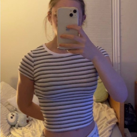 THREE DIFFERENT GARAGE STRIPED SHIRTS, IN BLUE, RED AND WHITE WITH TAN!! - Picture 3 of 8